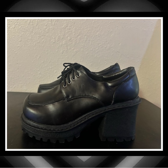 Vintage 90s Y2K Chunky Platforms - Picture 1 of 5